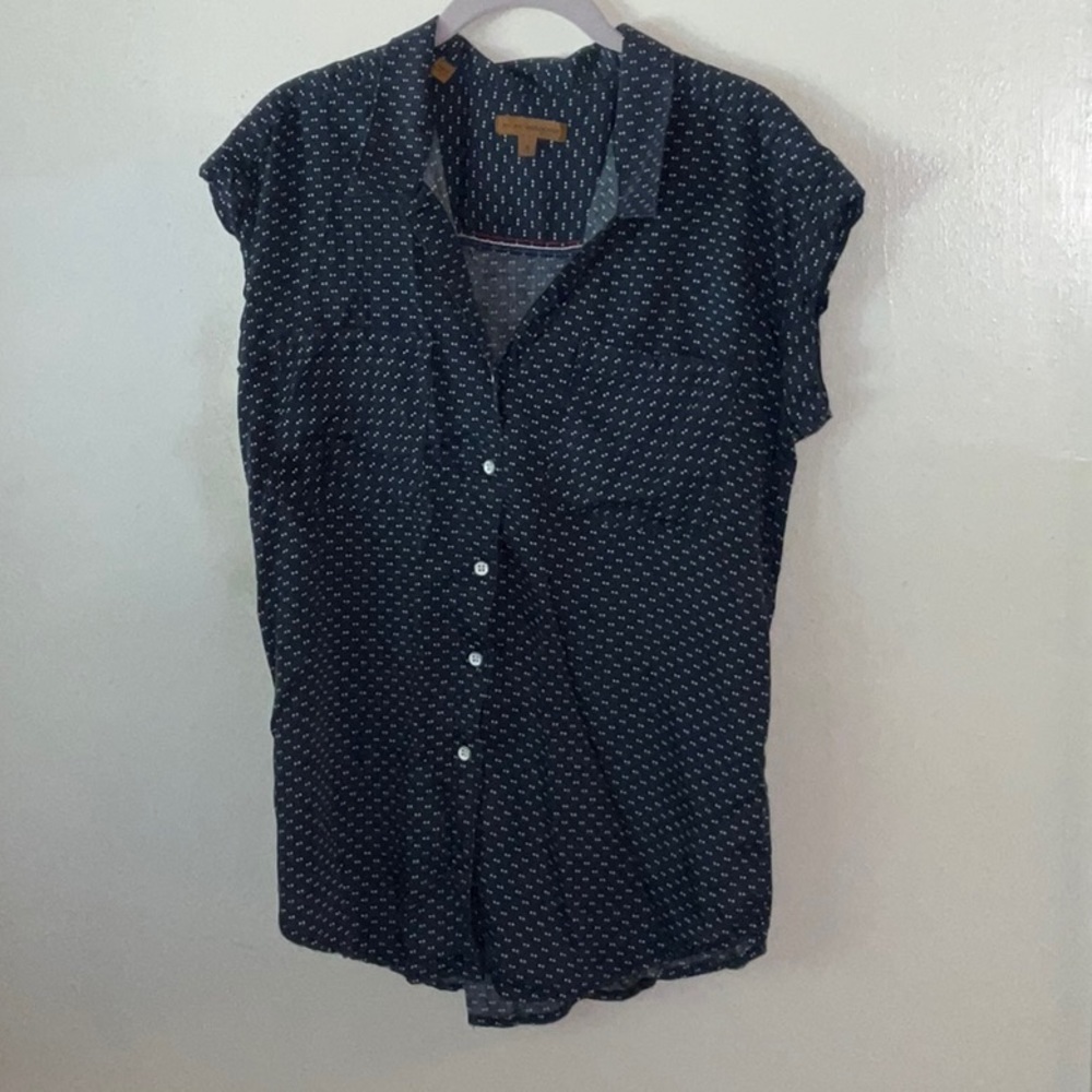 Button front polka dot collard tencel shirt sz SM